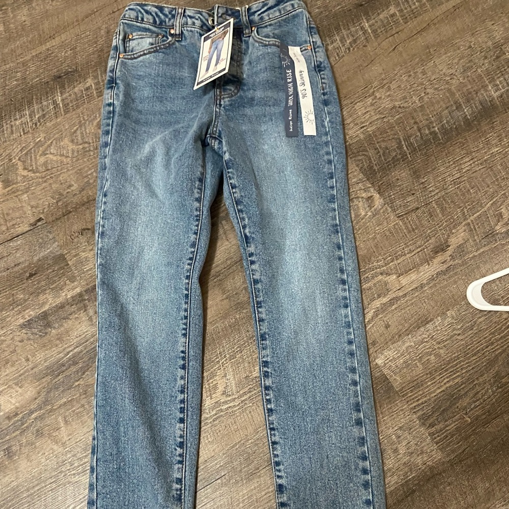 high rise 90’s jeans, new with tags, size 00, never worn
